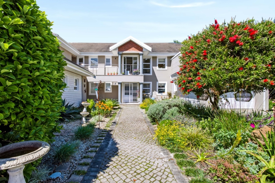  Bedroom Property for Sale in Twin Rivers Western Cape